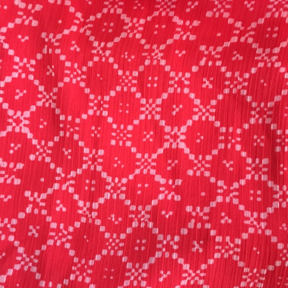 Liz Claiborne summer top with matching camisole. - Picture 6 of 6